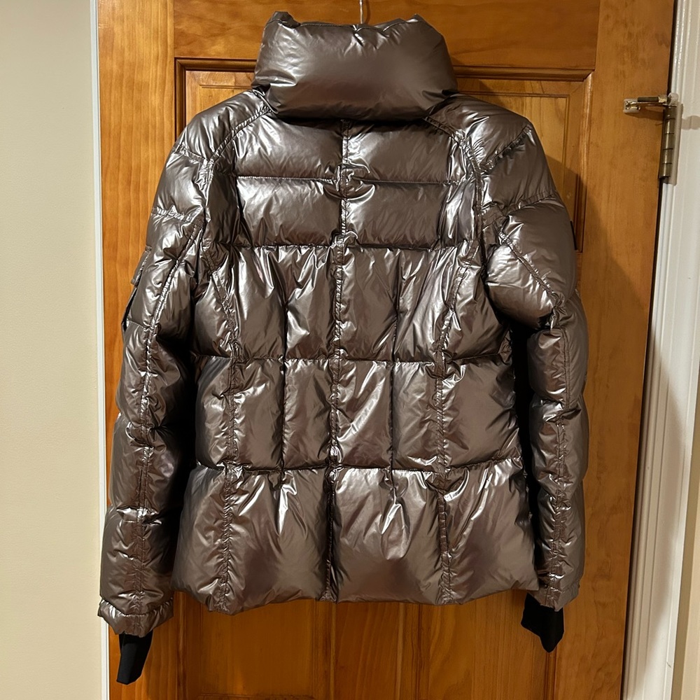 Sam. Freestyle Down Jacket - Picture 3 of 10
